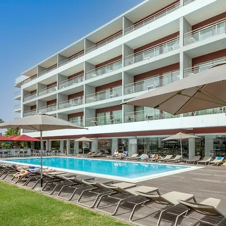 Szálloda Areias Village 4*