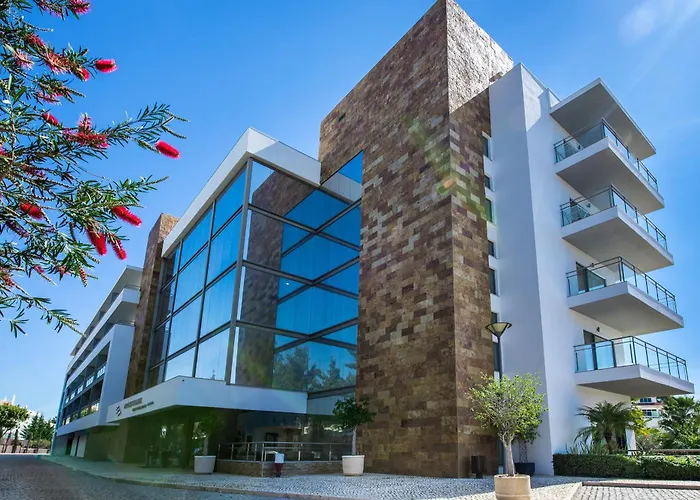 Areias Village Hotel 4*