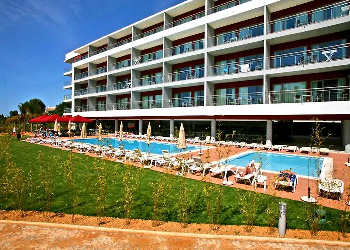 Areias Village Hotel 4*