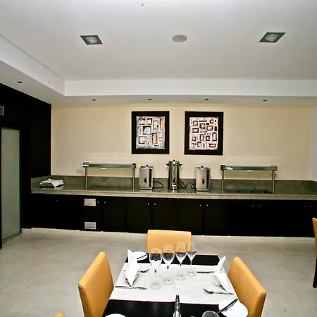 Hotell Areias Village 4*